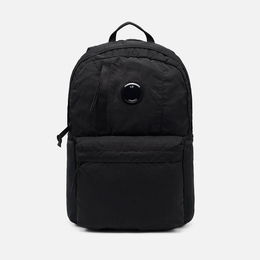 C.P. Company: Чёрный рюкзак  Lens