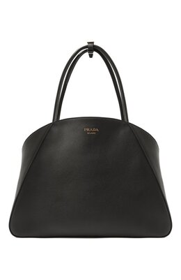 Prada: Чёрная сумка 