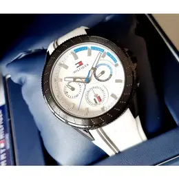 TOMMY HILFIGER: Часы 