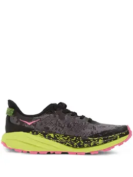 HOKA: Чёрные кроссовки 