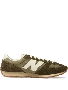 New Balance: Зелёные кроссовки 
