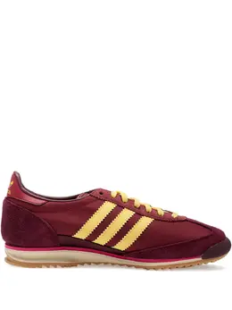adidas: Красные кроссовки  SL-72