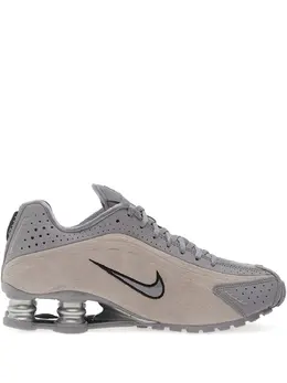 Nike: Кроссовки  Shox R4