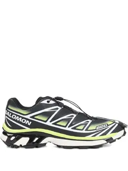 Salomon: Чёрные кроссовки 