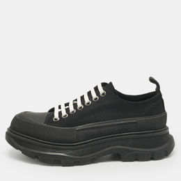 Alexander McQueen: Чёрные кроссовки  Tread Slick