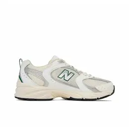 New Balance: Белые кроссовки  530