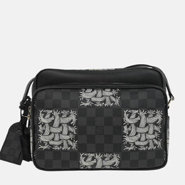 Louis Vuitton: Чёрная сумка 