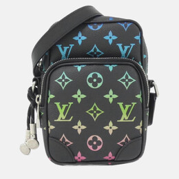 Louis Vuitton: Чёрная сумка 
