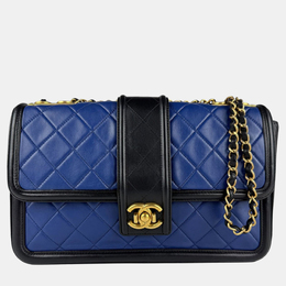 Chanel: Голубая сумка 