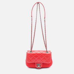 Chanel: Червоні сумки 
