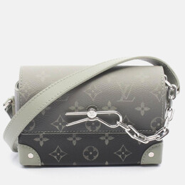 Louis Vuitton: Зелені гаманці 