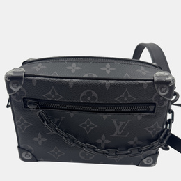 Louis Vuitton: Чёрная сумка 