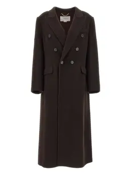 Victoria Beckham: Коричневое пальто 