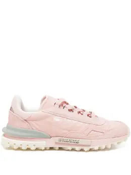 Lacoste: Розовые кроссовки 