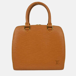 Louis Vuitton: Коричневая сумка  Épi Pont Neuf
