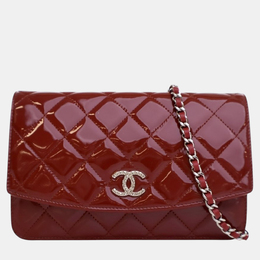 Chanel: Червоні гаманці 
