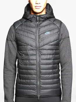 Nike: Чёрная куртка  Windrunner