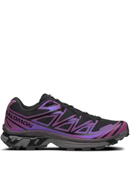 Salomon: Чёрные кроссовки 