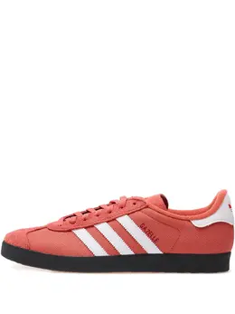 adidas: Красные кроссовки  Suede