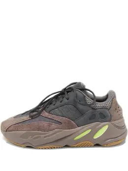 adidas Yeezy: Многоцветные кроссовки 