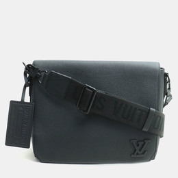 Louis Vuitton: Чёрная сумка 