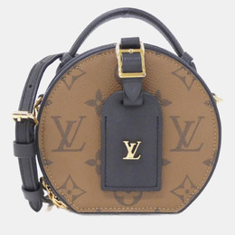 Louis Vuitton: Чёрная сумка 