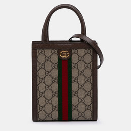 Gucci: Бежевая сумка  GG Supreme