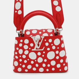 Louis Vuitton: Красная сумка 
