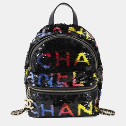 Chanel: Чорні рюкзаки 