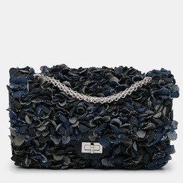 Chanel: Блакитні сумки 