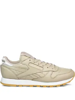 Reebok: Бежевые кроссовки  Classic Leather