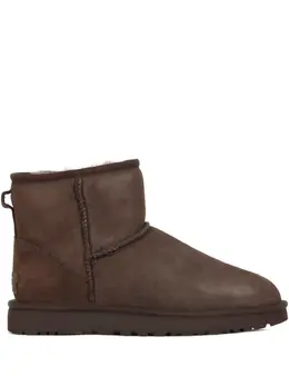 UGG: Коричневые ботинки  Classic Mini II