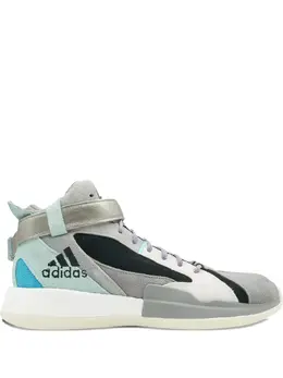 adidas: Кроссовки 