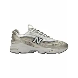 New Balance: Коричневые кроссовки 