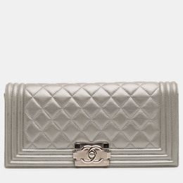 Chanel: Клатчі 