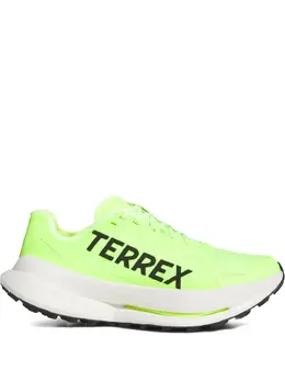 adidas: Светлые кроссовки  Terrex