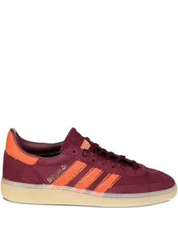 adidas: Красные кроссовки  Handball Spezial