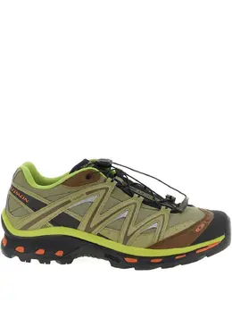Salomon: Зелёные кроссовки 