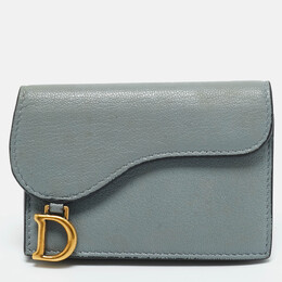 Dior: Обложка 