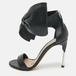 Alexander McQueen: Чёрные сандалии 