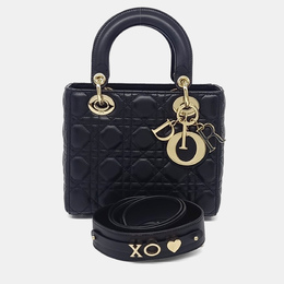 Dior: Чёрная сумка 