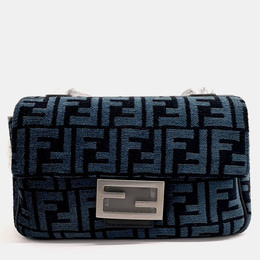 Fendi: Блакитні сумки  Baguette