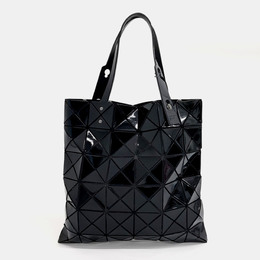 Issey Miyake: Чорні сумки шопери 