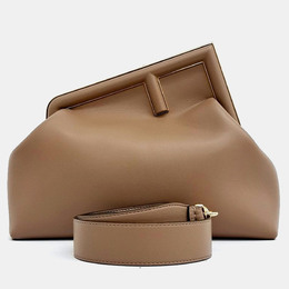 Fendi: Коричневі сумки  First