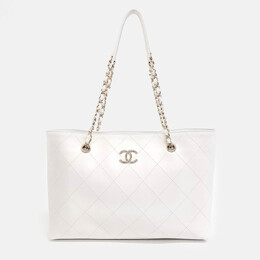 Chanel: Белая сумка 