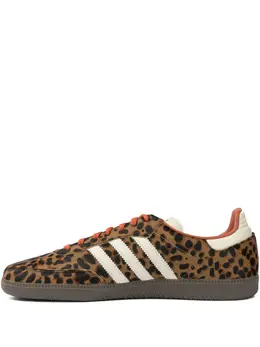 adidas: Коричневые кроссовки  Samba
