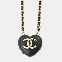 Chanel: Кольє і намиста 