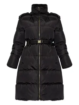 Moncler: Чёрное пальто 
