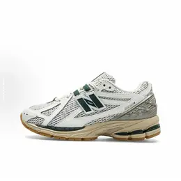 New Balance: Белые кроссовки  1906R