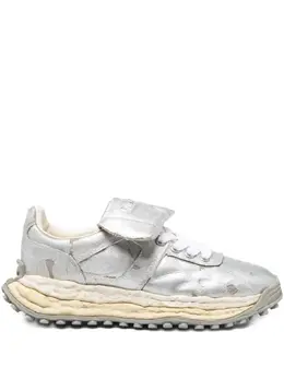 Maison MIHARA YASUHIRO: Серебристые кроссовки 